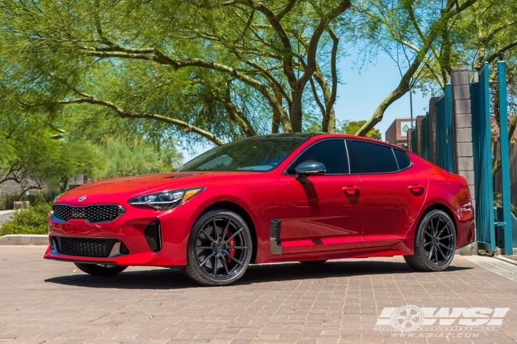 2018 Kia Stinger with 19" Vertini RF 1.1 in Custom wheels