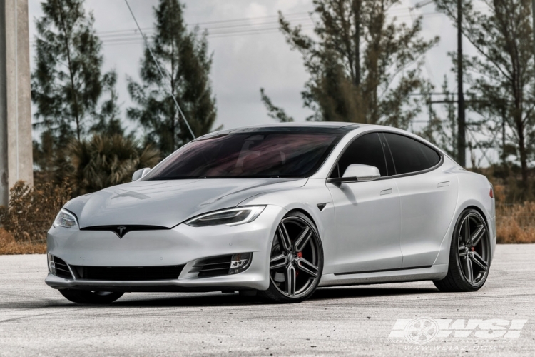 2017 Tesla Model S with 22" Vossen HF-1 in Tinted Matte Gunmetal wheels