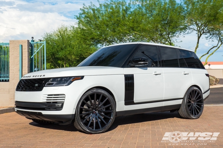 2018 Land Rover Range Rover with 24" Gianelle Verdi in Gloss Black wheels