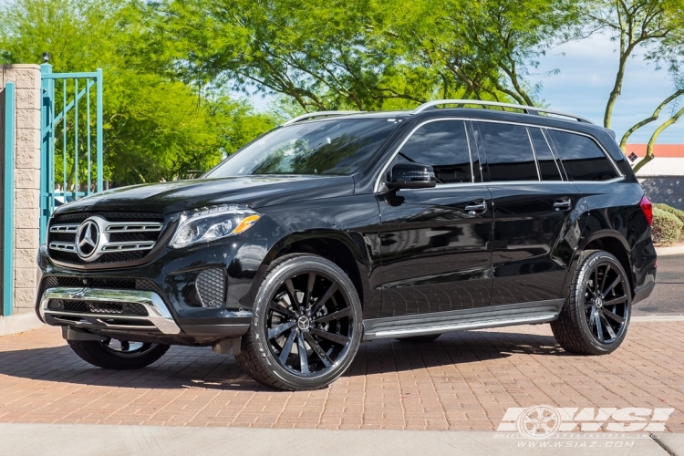 2019 Mercedes-Benz GLS/GL-Class with 22" Koko Kuture Kapan in Gloss Black wheels