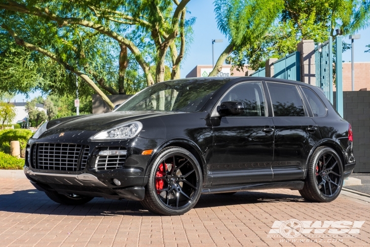 2009 Porsche Cayenne with Gianelle Dilijan in Gloss Black wheels