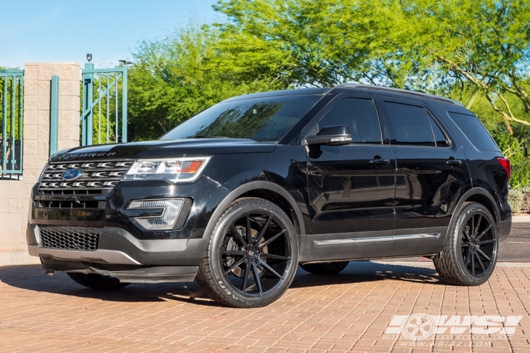 2016 Ford Explorer with 22" Koko Kuture Le Mans in Gloss Black wheels