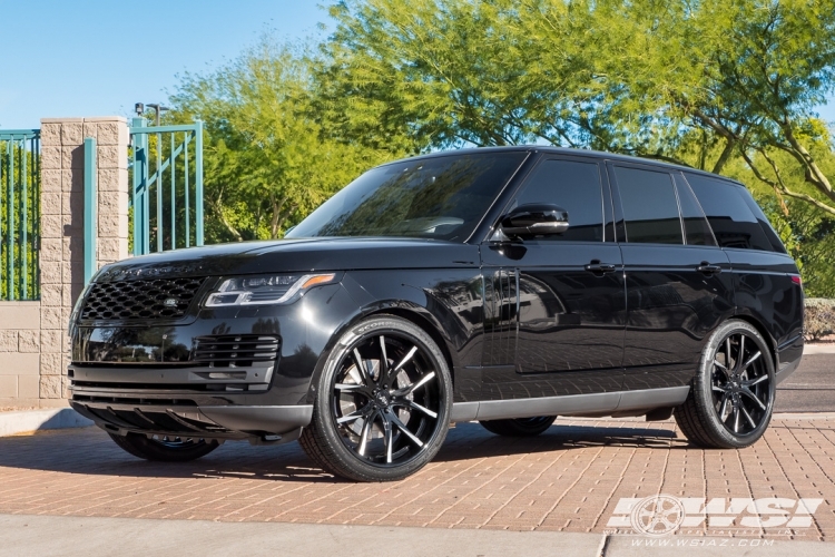 2019 Land Rover Range Rover with 24" Lexani Forged LC-102 in Gloss Black wheels