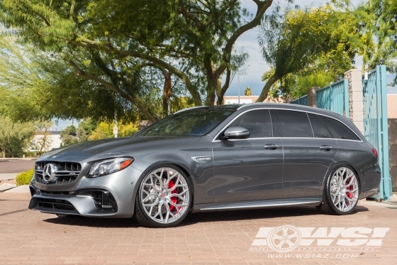 2018 Mercedes-Benz E-Class with 21" Vossen Forged S17-01 in Custom wheels