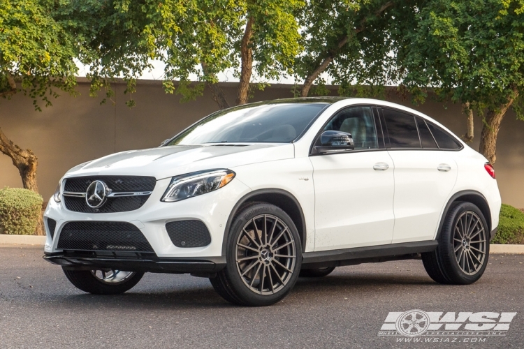2019 Mercedes-Benz GLE/ML-Class with 22" Mandrus Stirling (RF) in Gunmetal (Rotary Forged) wheels