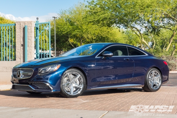 2015 Mercedes-Benz S-Class with 20" Lexani R-Four in Chrome wheels