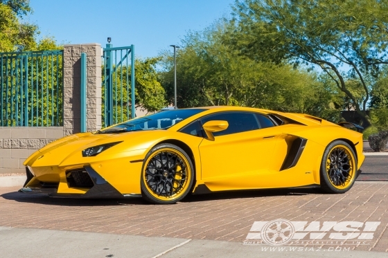 2012 Lamborghini Adventador with 20" Vossen Forged S17-01 (3-Piece) in Custom wheels