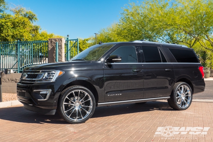 2019 Ford Expedition with 24" Status Goliath in Chrome wheels