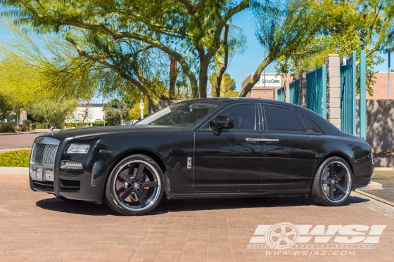 2011 Rolls-Royce Ghost with 22" Giovanna Mecca FF in Black (Flow-Formed) wheels