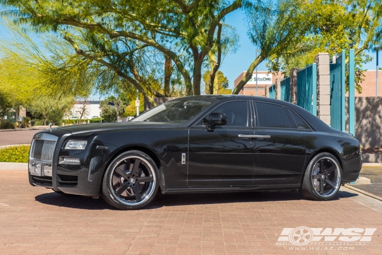 2011 Rolls-Royce Ghost with 22" Giovanna Mecca FF in Black (Flow-Formed) wheels