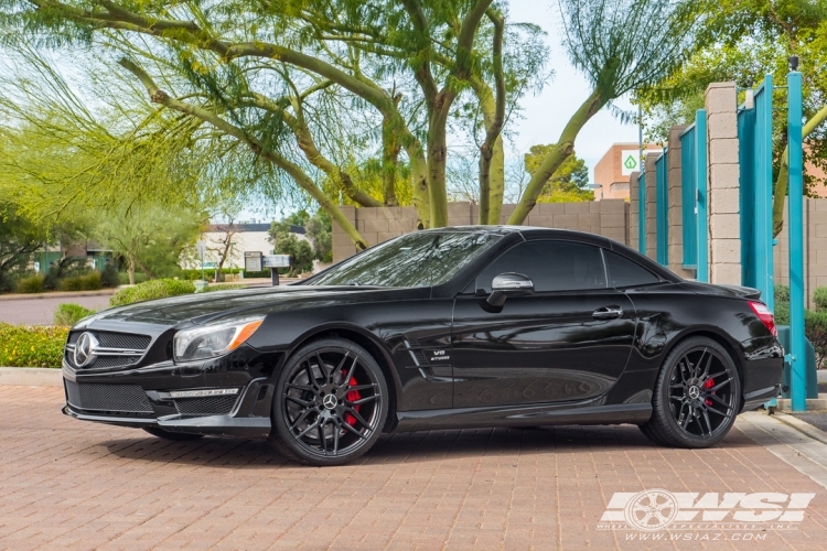 2015 Mercedes-Benz SL-Class with 20" Giovanna Bogota in Gloss Black wheels