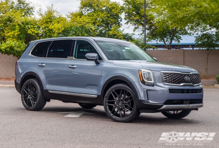 2019 Kia Telluride with 22" Giovanna Bogota in Gloss Black wheels