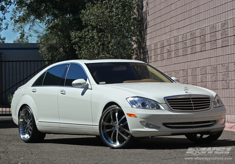 2007 Mercedes-Benz S-Class with 22" Axis EXE Convex in Machined wheels