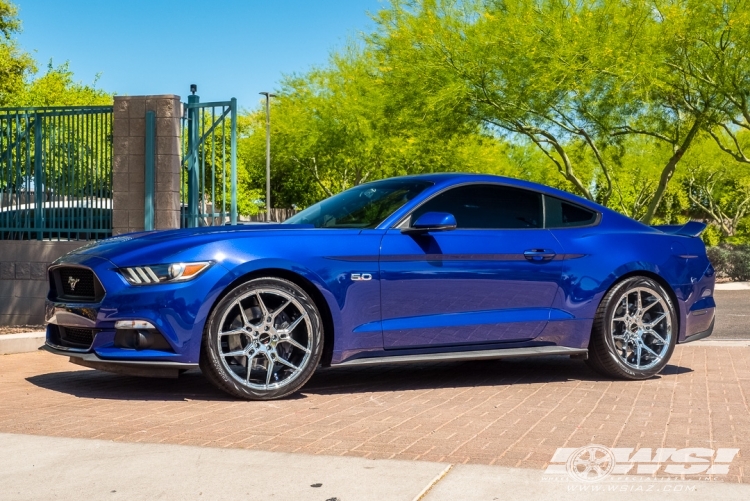 2016 Ford Mustang with 20" Giovanna Haleb in Chrome wheels