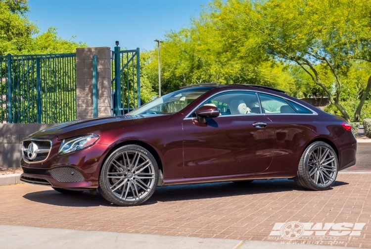 2019 Mercedes-Benz E-Class Coupe with 20" Vossen VFS-4 in Gloss Graphite wheels