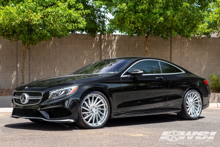 2015 Mercedes-Benz S-Class with 22" Giovanna Spira FF in Silver Machined (Directional - Flow-Formed) wheels