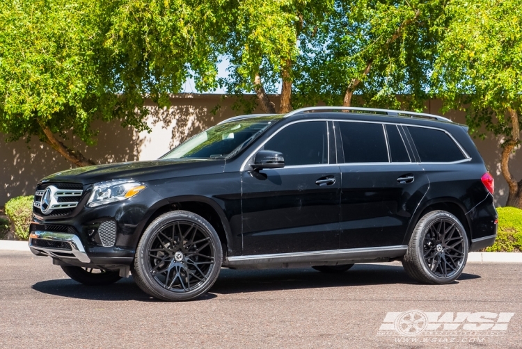 2017 Mercedes-Benz GLS/GL-Class with 22" Koko Kuture Funen in Gloss Black wheels