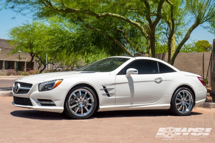 2015 Mercedes-Benz SL-Class with 19" Mandrus Wilhelm in Chrome wheels