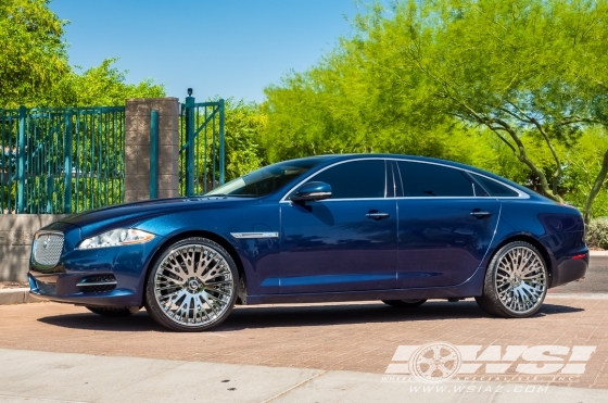 2011 Jaguar XJ with 22" Forgiato Cravatta-ECL in Chrome wheels