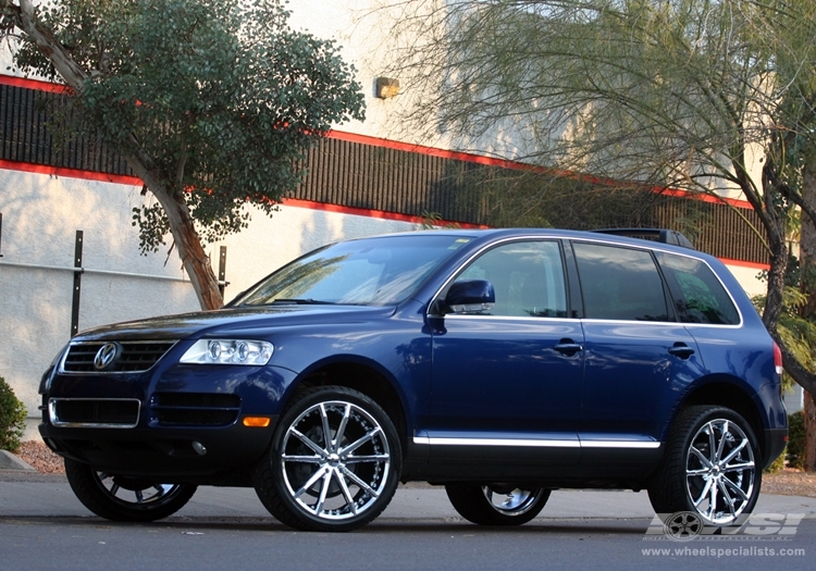 2007 Volkswagen Touareg with 22"   in  wheels