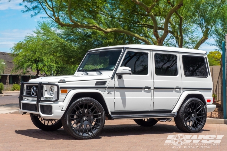 2014 Mercedes-Benz G-Class with 24" Forgiato Freddo-M in Custom wheels