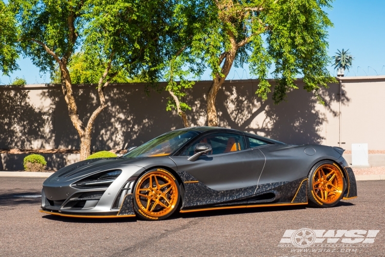 2018 McLaren 720S with 20" Savini Forged SV79-XC in Custom wheels