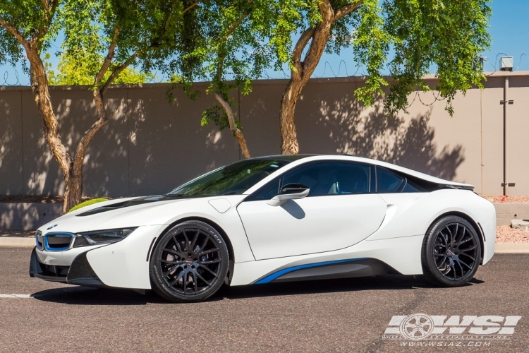 2015 BMW i8 with 20" Giovanna Kilis in Gloss Black wheels