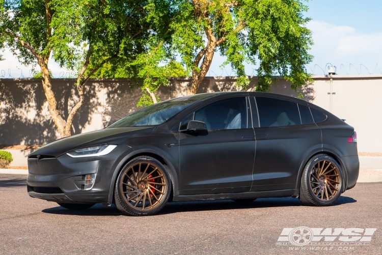 2017 Tesla Model X with 22" Vossen Forged VPS305T in Custom wheels