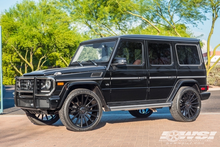 2016 Mercedes-Benz G-Class with 24" Gianelle Verdi CC in Gloss Black wheels