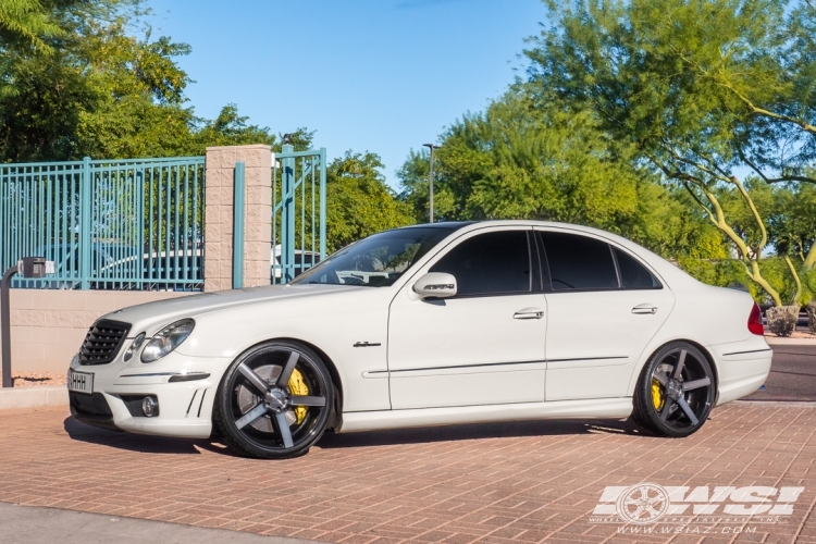 2008 Mercedes-Benz E-Class with 20" Vossen CV3-R in Gloss Black Machined (Smoke Tint) wheels