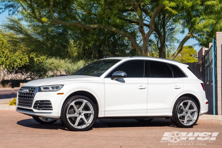 2018 Audi SQ5 with 22" Giovanna Dalar X in Gloss Silver Machined wheels