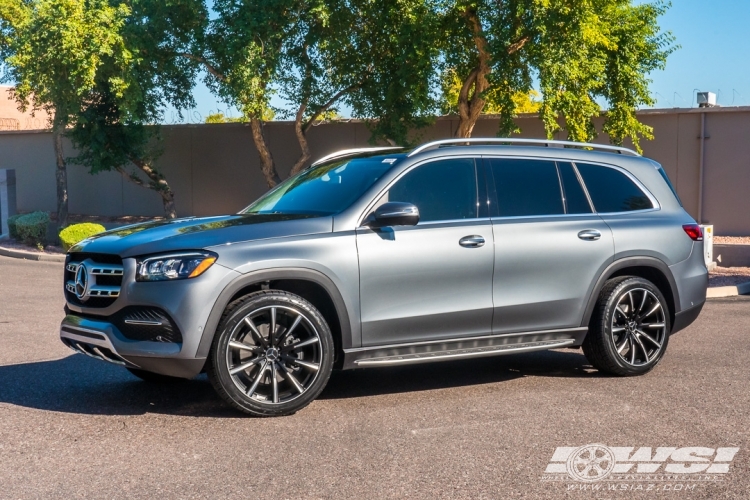 2020 Mercedes-Benz GLS/GL-Class with 22" Gianelle Cuba-10 in Matte Black (w/Ball Cut Details) wheels