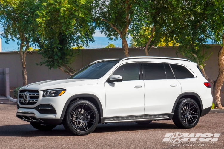 2019 Mercedes-Benz GLS/GL-Class with 22" Gianelle Parma in Gloss Black wheels