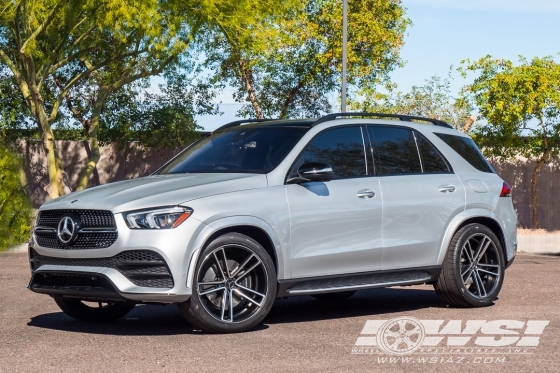 2020 Mercedes-Benz GLE/ML-Class with 22" Koko Kuture Massa-5 in Machined Black wheels