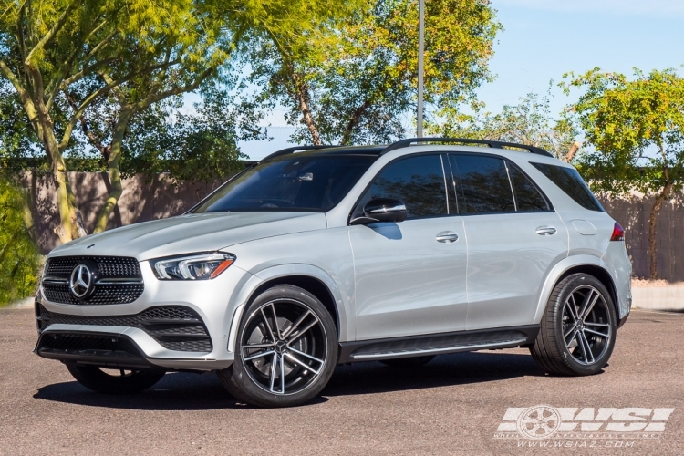 2020 Mercedes-Benz GLE/ML-Class with 22" Koko Kuture Massa-5 in Machined Black wheels