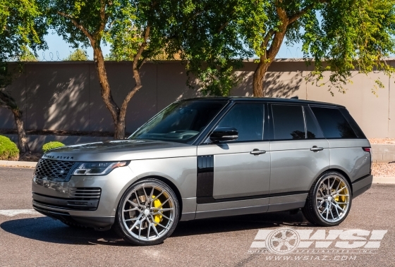 2020 Land Rover Range Rover with 24" Vossen Forged M-X3 in Custom wheels