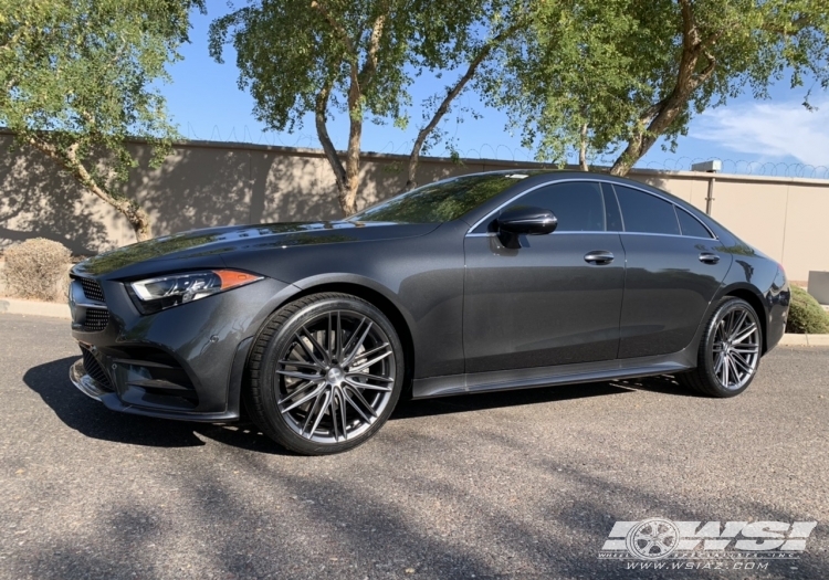 2020 Mercedes-Benz CLS-Class with 20" Vossen VFS-4 in Gloss Graphite wheels