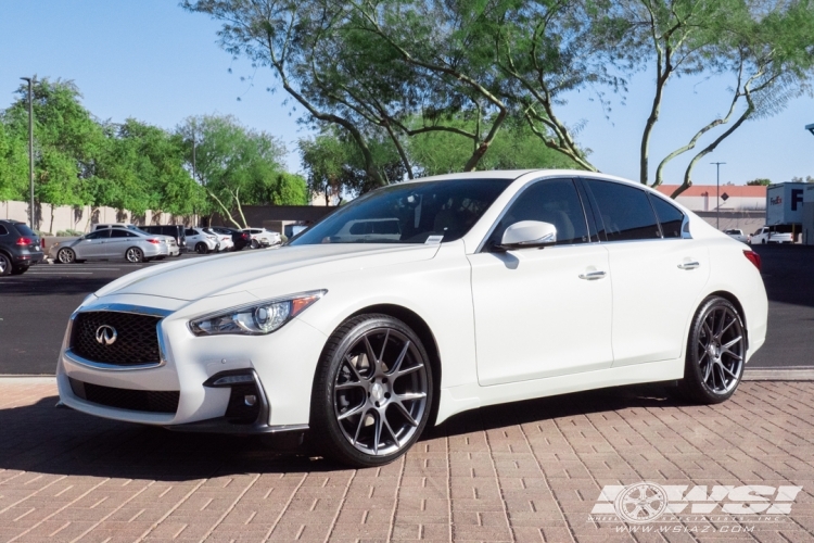 2020 Infiniti Q50 with 20" Vossen VFS-6 in Gloss Graphite wheels