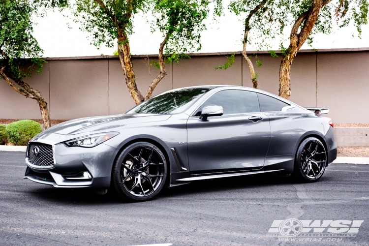 2017 Infiniti Q60 with 20" Vossen HF-5 in Gloss Black wheels