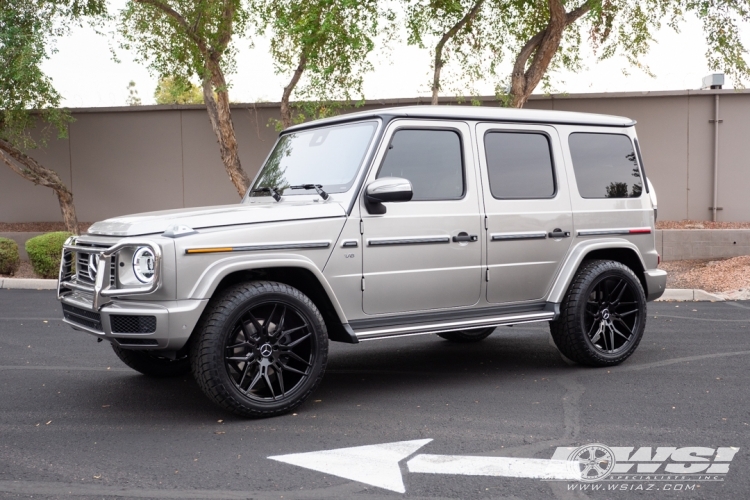 2020 Mercedes-Benz G-Class with 22" Giovanna Bogota in Gloss Black wheels