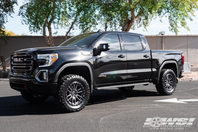 2021 GMC Sierra 2500 with 20" Fuel Rebel 6 D680 in Anthracite (Black Lip) wheels