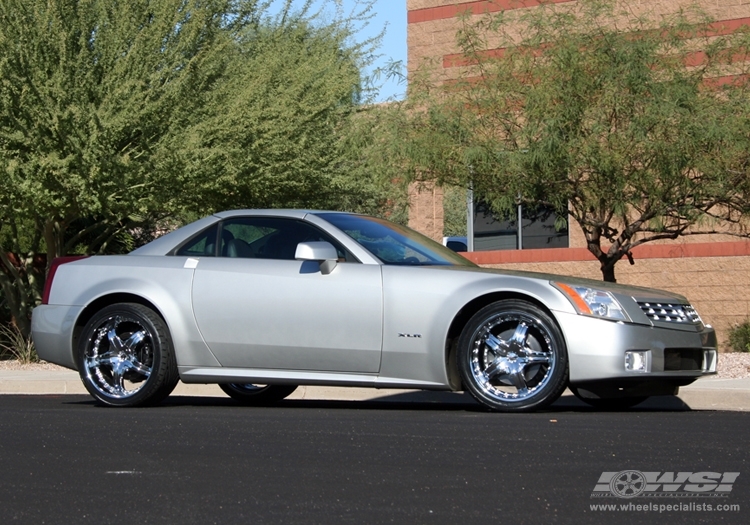 2007 Cadillac XLR with 20" MKW M50 in Chrome wheels