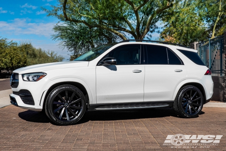 2021 Mercedes-Benz GLE/ML-Class with 22" Koko Kuture Kapan in Gloss Black wheels