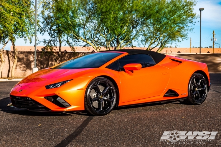 2021 Lamborghini Huracan with 20" Powder Coating Lamborghini Huracan in Satin Black wheels