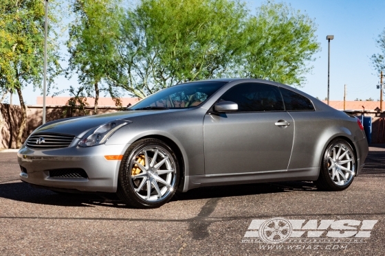 2003 Infiniti G35 Coupe with 20" Rohana RC10 in Machined Silver wheels