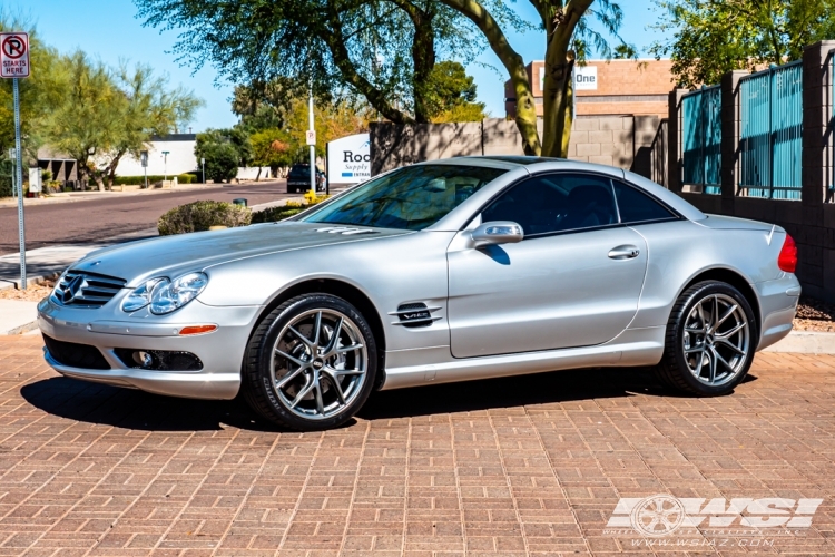 2004 Mercedes-Benz SL-Class with 19" BBS CI-R in Platinum (SS Rim Protector) wheels