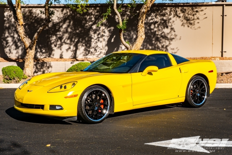 2008 Chevrolet Corvette with 20" Giovanna Nove FF in Gloss Black (Flow-Formed / Chrome Lip) wheels