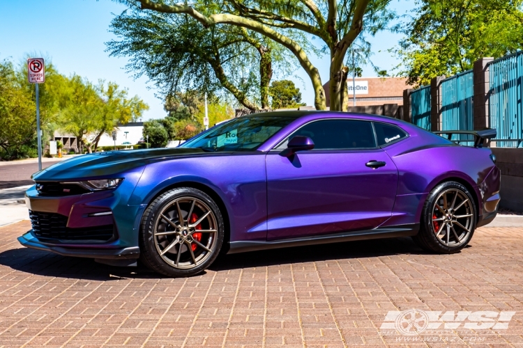 2020 Chevrolet Camaro with 20" Savini SVF04 in Matte Bronze wheels