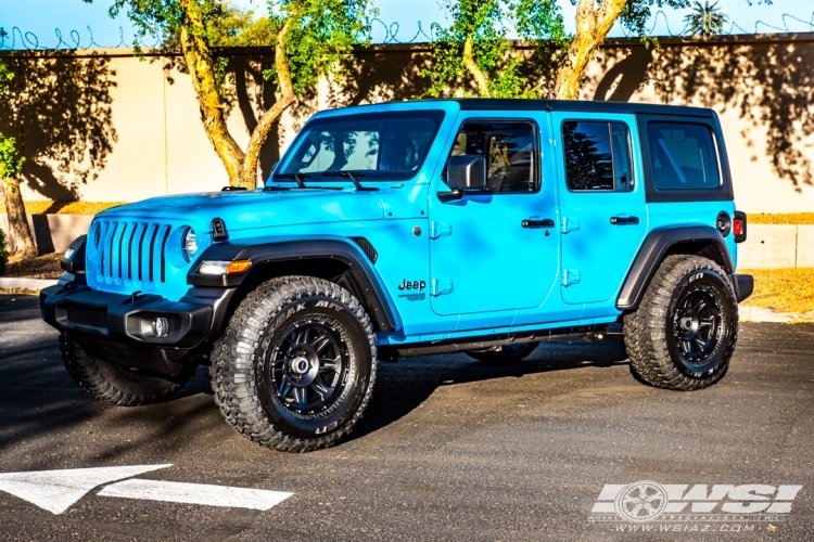 2020 Jeep Wrangler with 17" Pro Comp 7005 in Matte Black wheels