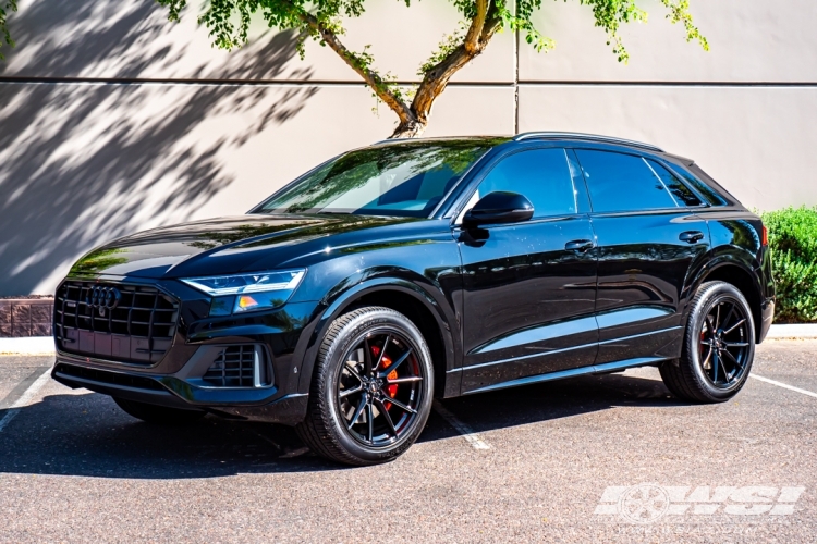 2021 Audi Q8 with 21" Savini SVF04 in Gloss Black Milled wheels